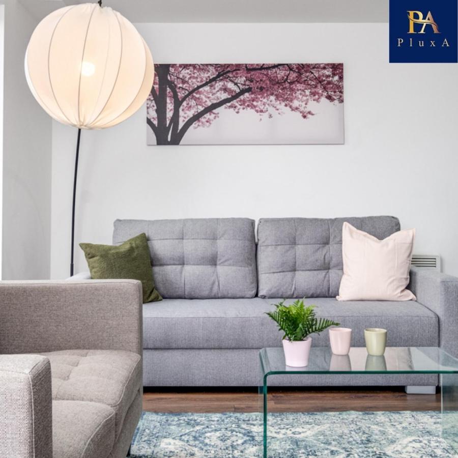 Pluxa Rose Quartz Luxury Stay Birmingham Extérieur photo