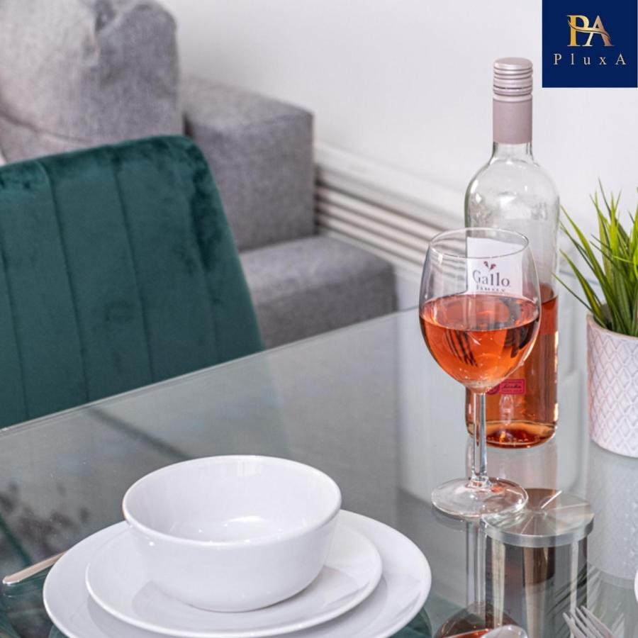 Pluxa Rose Quartz Luxury Stay Birmingham Extérieur photo