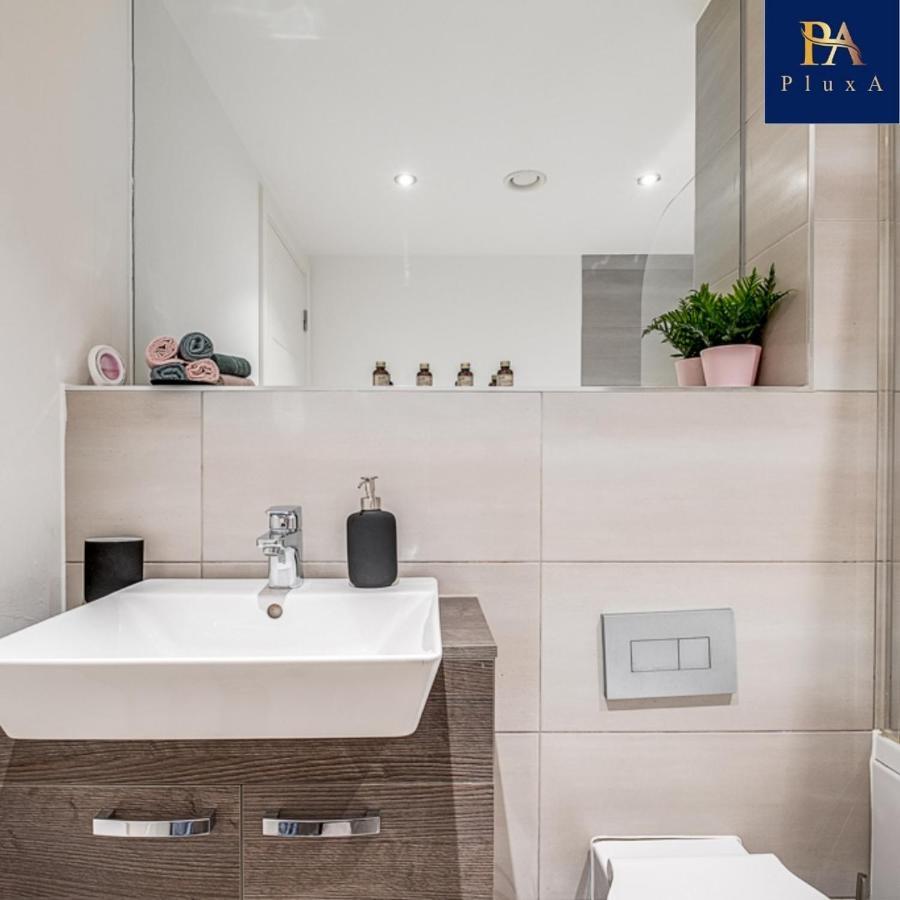 Pluxa Rose Quartz Luxury Stay Birmingham Extérieur photo